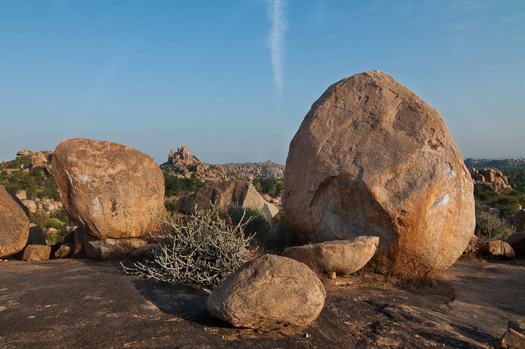 Egg Boulders
