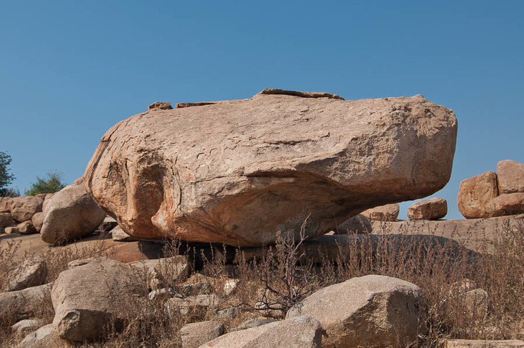 Egg Boulders